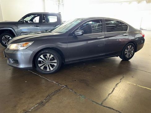 Used 2014 Honda Accord LX image 6