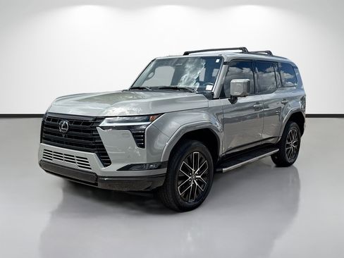 Used 2024 Lexus GX 550 w/ Accessory Package (Z1) AWD/4WD image 7