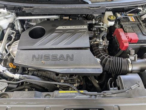 Used 2025 Nissan Rogue Platinum FWD image 20