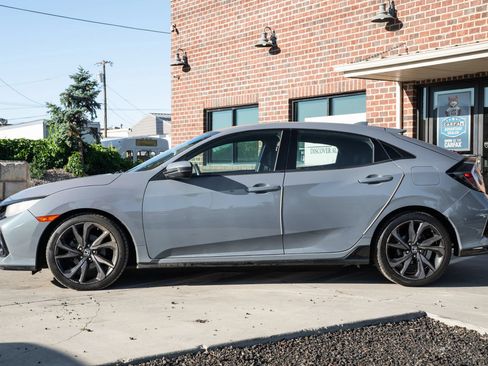 Used 2019 Honda Civic Sport image 3