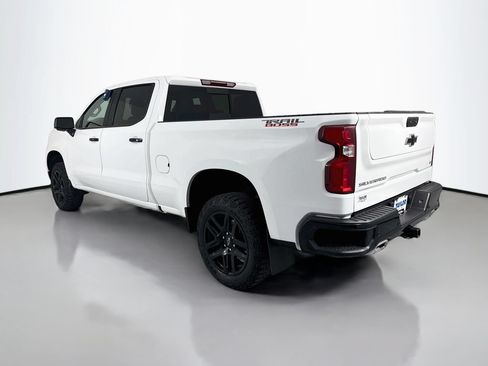 Used 2024 Chevrolet Silverado 1500 LT Trail Boss w/ LT Trail Boss Premium Package AWD/4WD image 5