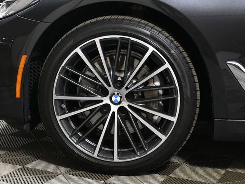 Certified 2023 BMW 530i xDrive w/ Premium Package image 12