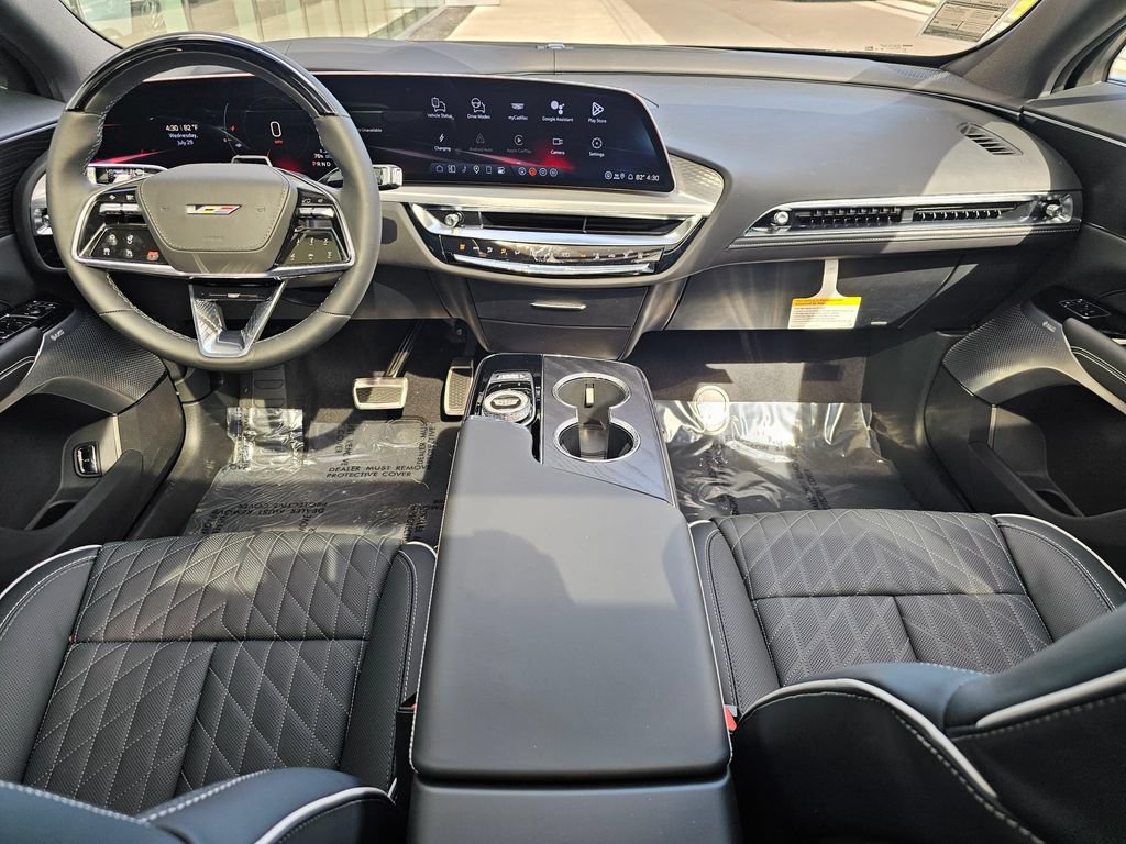 New 2026 Cadillac Lyriq V AWD/4WD image 18