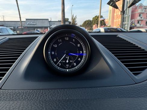 Used 2023 Porsche Macan S image 25