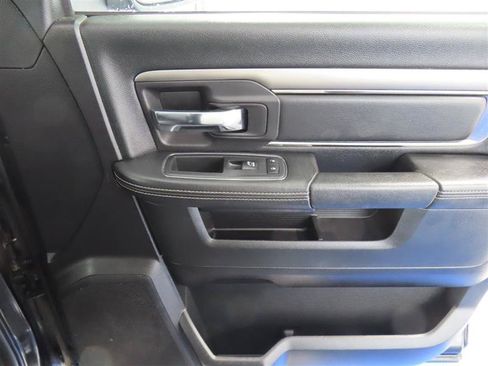 Used 2016 RAM 1500 Sport w/ Black Ram 1500 Sport Group AWD/4WD image 32