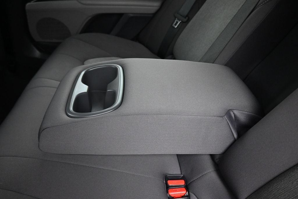 Used 2021 Toyota Camry LE FWD image 32