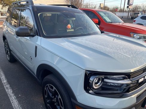 Used 2024 Ford Bronco Sport Outer Banks image 2