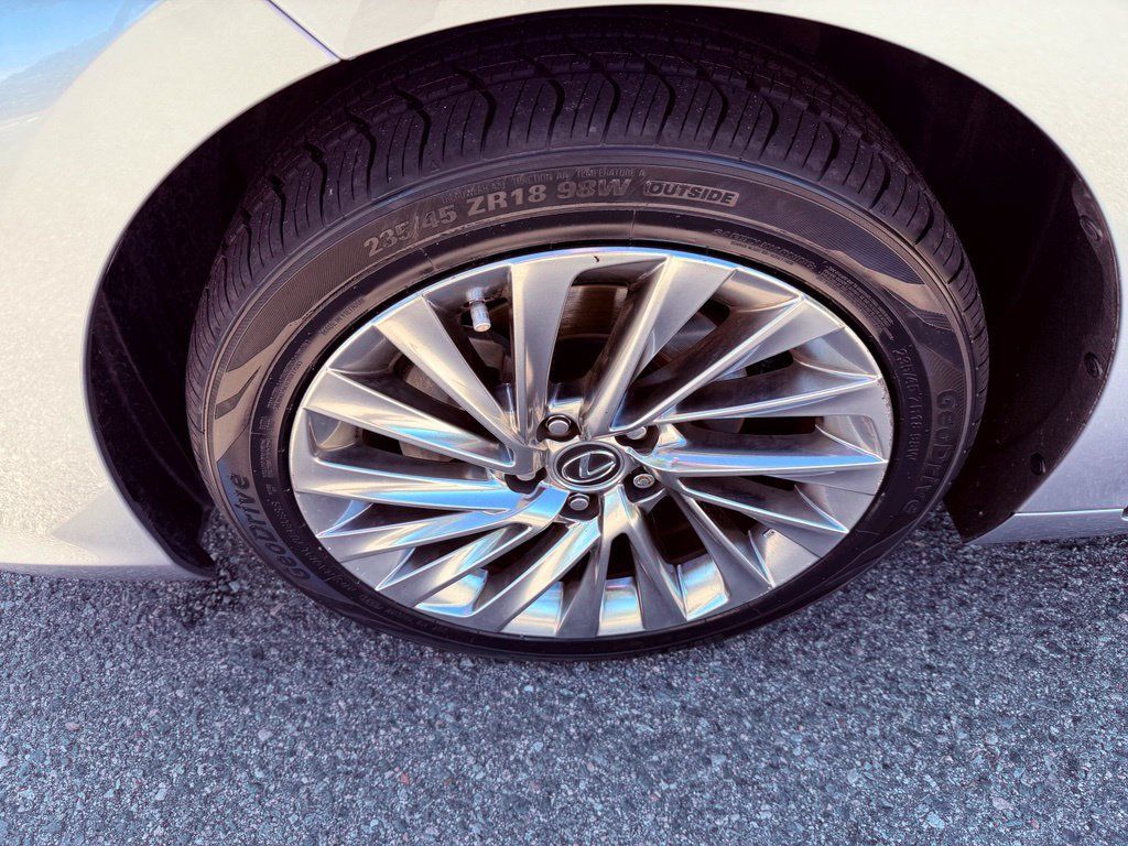 Certified 2022 Lexus ES 350 Ultra Luxury w/ Accessory Package 2 FWD image 20