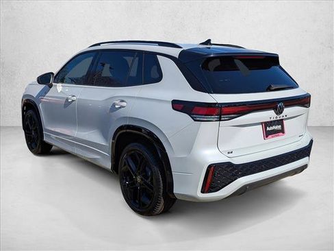 New 2026 Volkswagen Tiguan SE R-Line AWD/4WD image 7
