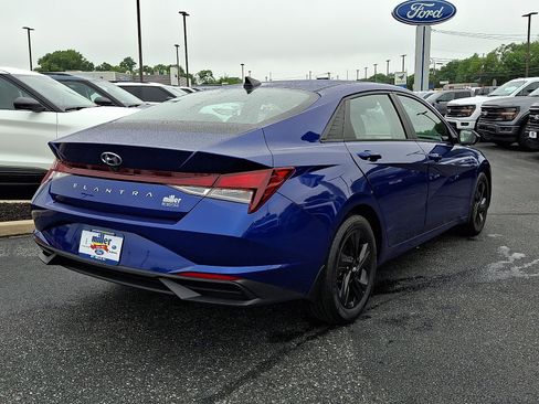 Used 2021 Hyundai Elantra SEL FWD image 6