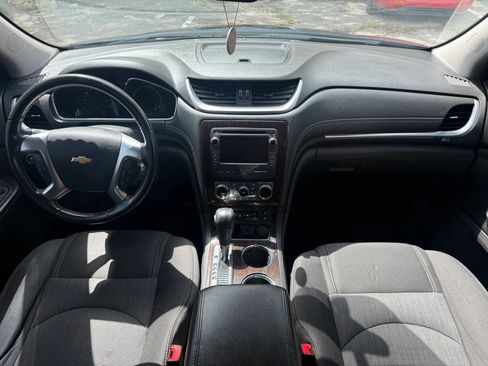 Used 2015 Chevrolet Traverse LT AWD/4WD image 10