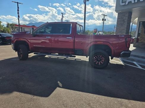 Used 2024 GMC Sierra 2500 SLT w/ SLT Premium Package image 44
