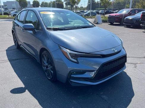 Used 2026 Toyota Corolla SE FWD image 4