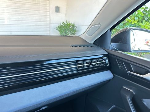 Used 2025 Volkswagen Jetta SE image 35