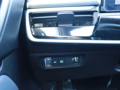 Certified 2024 Honda Prologue Touring image 26