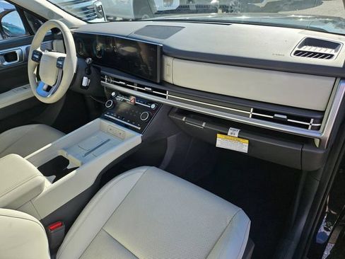 Used 2026 Hyundai Santa Fe SEL AWD/4WD image 33