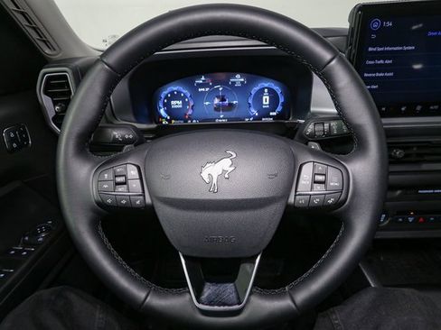 Used 2025 Ford Bronco Sport Badlands image 28