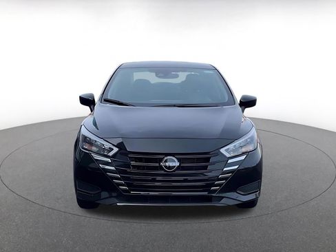 Used 2025 Nissan Versa SV image 3