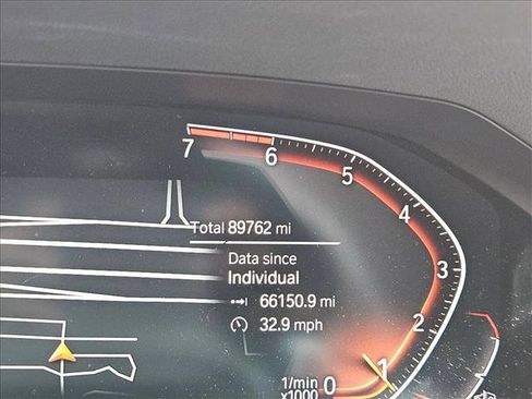 Used 2019 BMW 330i Sedan w/ Convenience Package RWD image 10