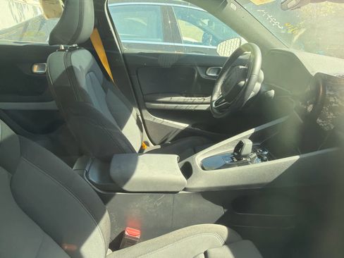 Used 2022 Polestar Polestar 2 w/ Performance Package image 5