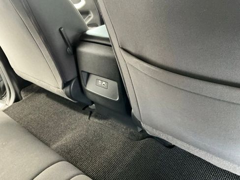 Used 2023 Nissan Frontier SV w/ Technology Package image 17