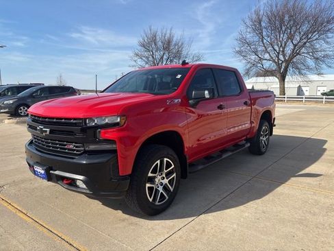 Used 2020 Chevrolet Silverado 1500 LT Trail Boss image 4