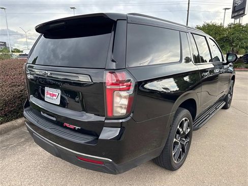 Used 2021 Chevrolet Suburban RST image 5