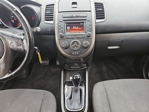 Used 2013 Kia Soul + w/ Audio Pkg image 11