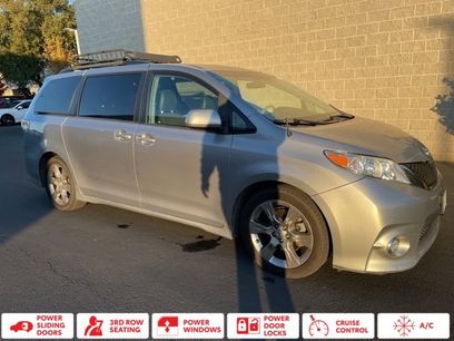 Used 2011 Toyota Sienna SE