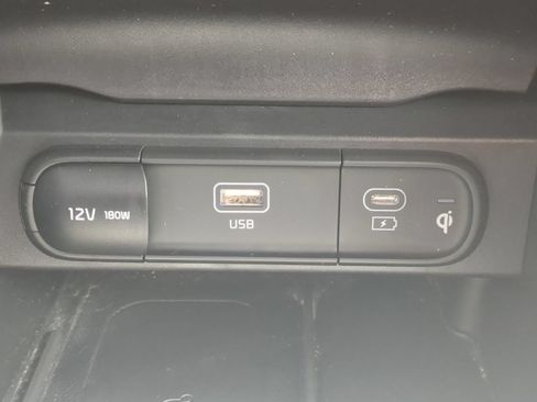 Certified 2024 Kia Telluride SX Prestige w/ Towing Package AWD/4WD image 27