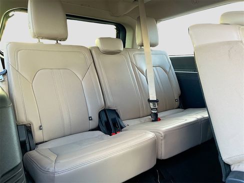 Used 2024 Ford Expedition Max Limited image 28