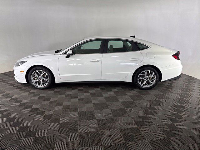 Used 2023 Hyundai Sonata SEL w/ Preferred Accessory Package FWD image 8
