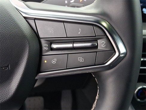 Certified 2025 Chevrolet Traverse LT image 17