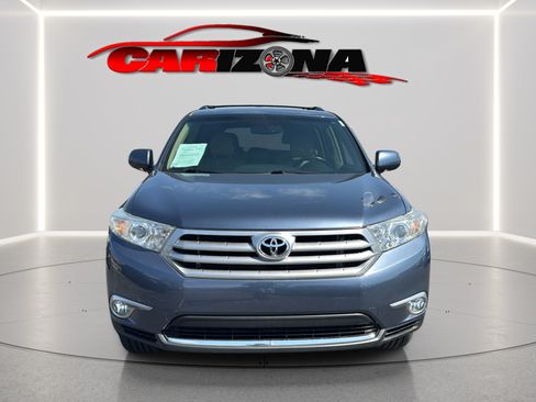 Used 2011 Toyota Highlander Limited w/ Tow Pkg AWD/4WD image 2
