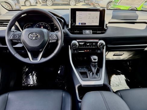 Used 2025 Toyota RAV4 XLE Premium FWD image 43