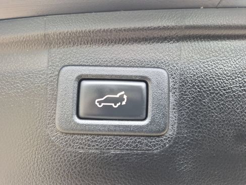 Used 2019 Subaru Outback 2.5i Limited AWD/4WD image 29