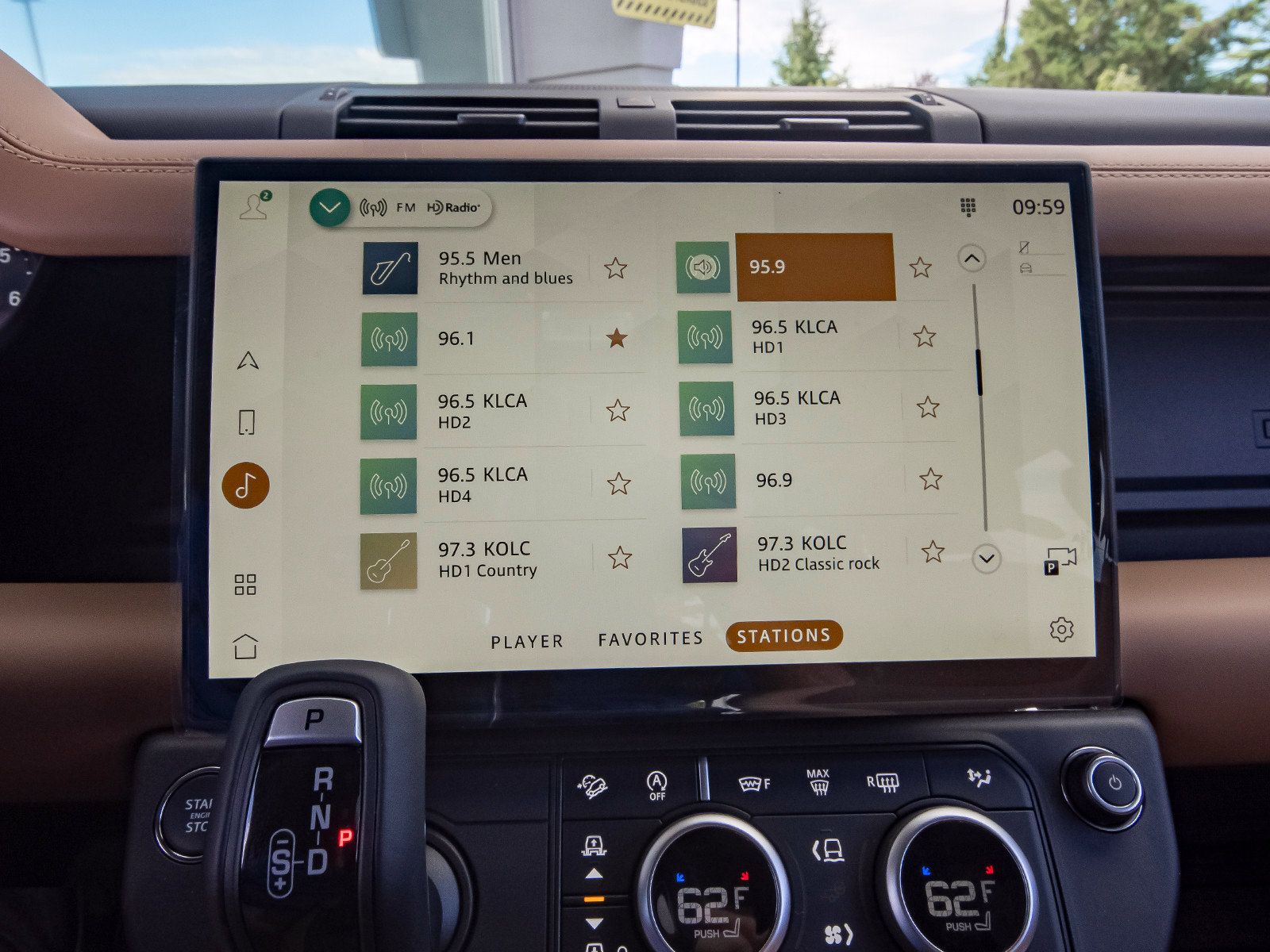 New 2026 Land Rover Defender 110 X-Dynamic SE AWD/4WD image 19