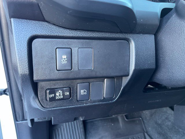 Used 2023 Toyota Tacoma SR AWD/4WD image 31