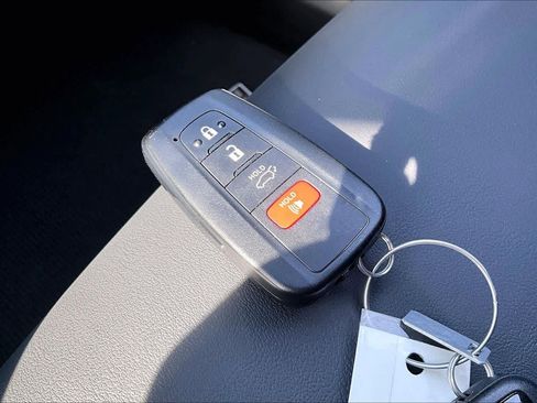 Certified 2025 Toyota RAV4 XSE image 15