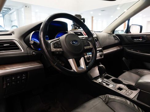 Used 2016 Subaru Outback 2.5i Limited AWD/4WD image 8