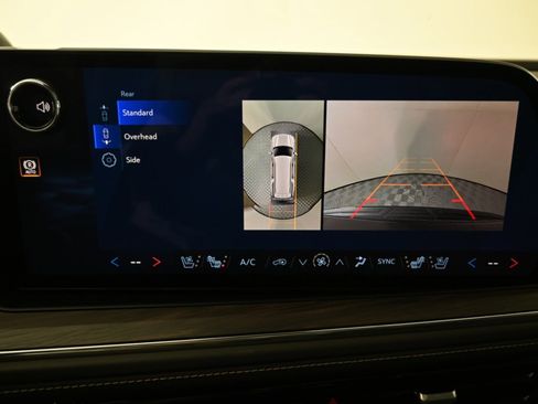 New 2026 Chevrolet Suburban Premier image 31