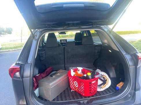 Used 2024 Toyota RAV4 LE image 12