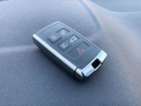 Used 2024 Land Rover Discovery Sport S image 14