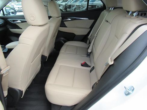 Used 2025 Buick Envision Preferred AWD/4WD image 35