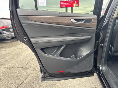 New 2026 Volkswagen Atlas SEL image 23