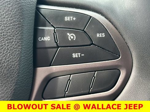 Used 2022 Jeep Cherokee Latitude Lux AWD/4WD image 27