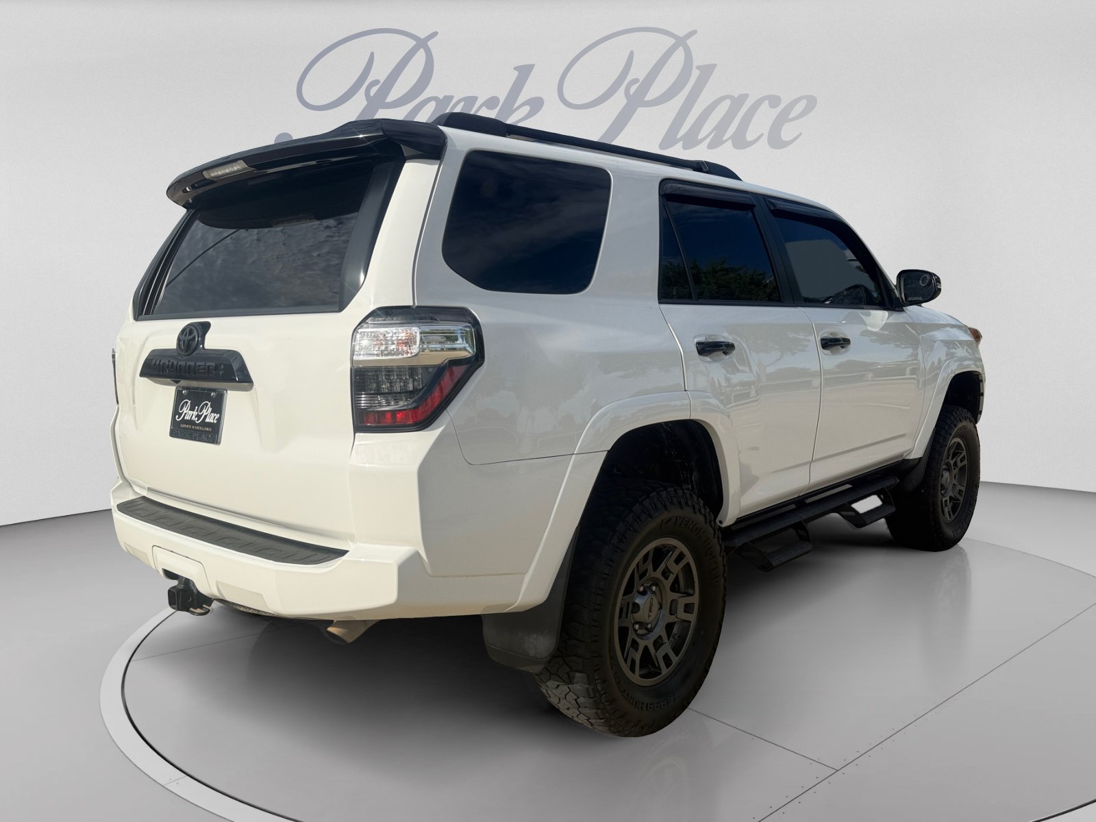 Used 2020 Toyota 4Runner Venture w/ Moonroof Package AWD/4WD image 5