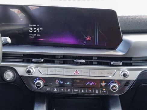 Certified 2023 Kia Telluride LX image 12