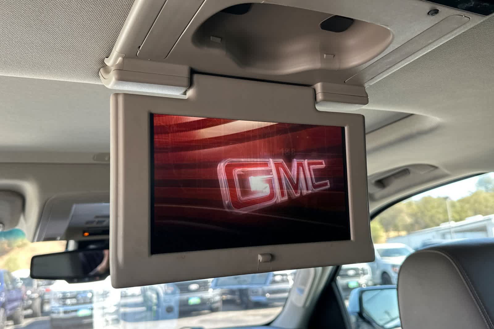 Used 2016 GMC Yukon Denali w/ Open Road Package AWD/4WD image 17