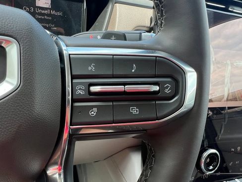 New 2027 GMC Terrain Denali w/ LPO, Floor Liner Package AWD/4WD image 15